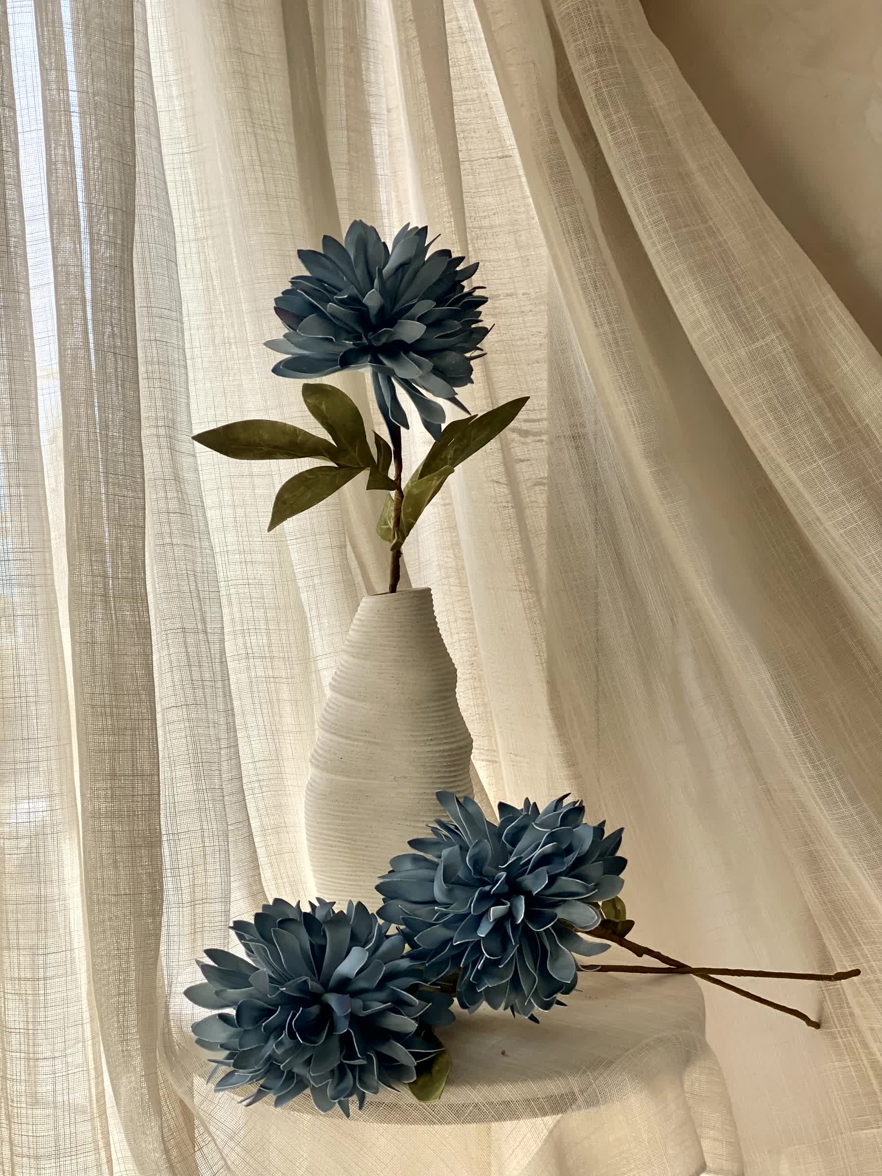 Artificial Dali Dahlia Flower Stem  - Blue (One Stem) - Image 6