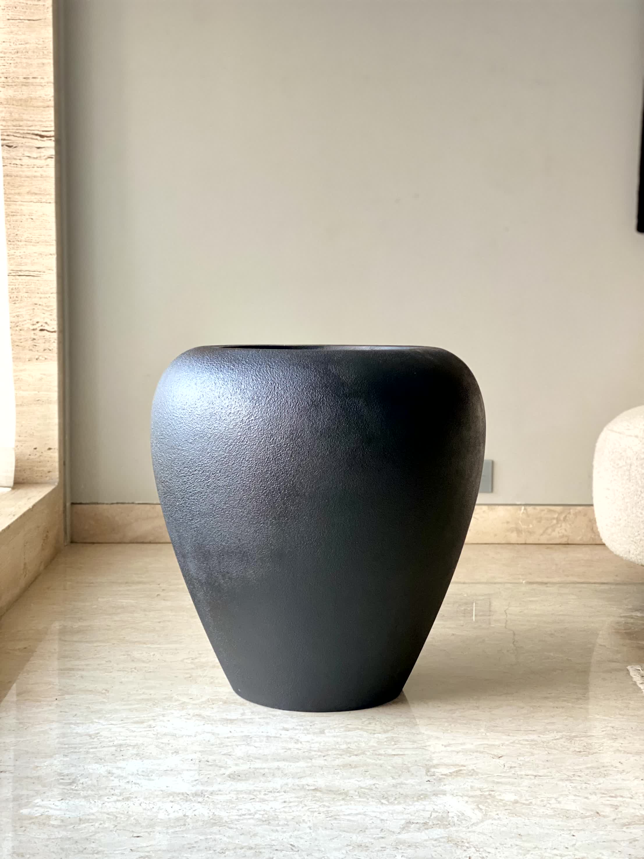 Duch Black Planter - Image 10
