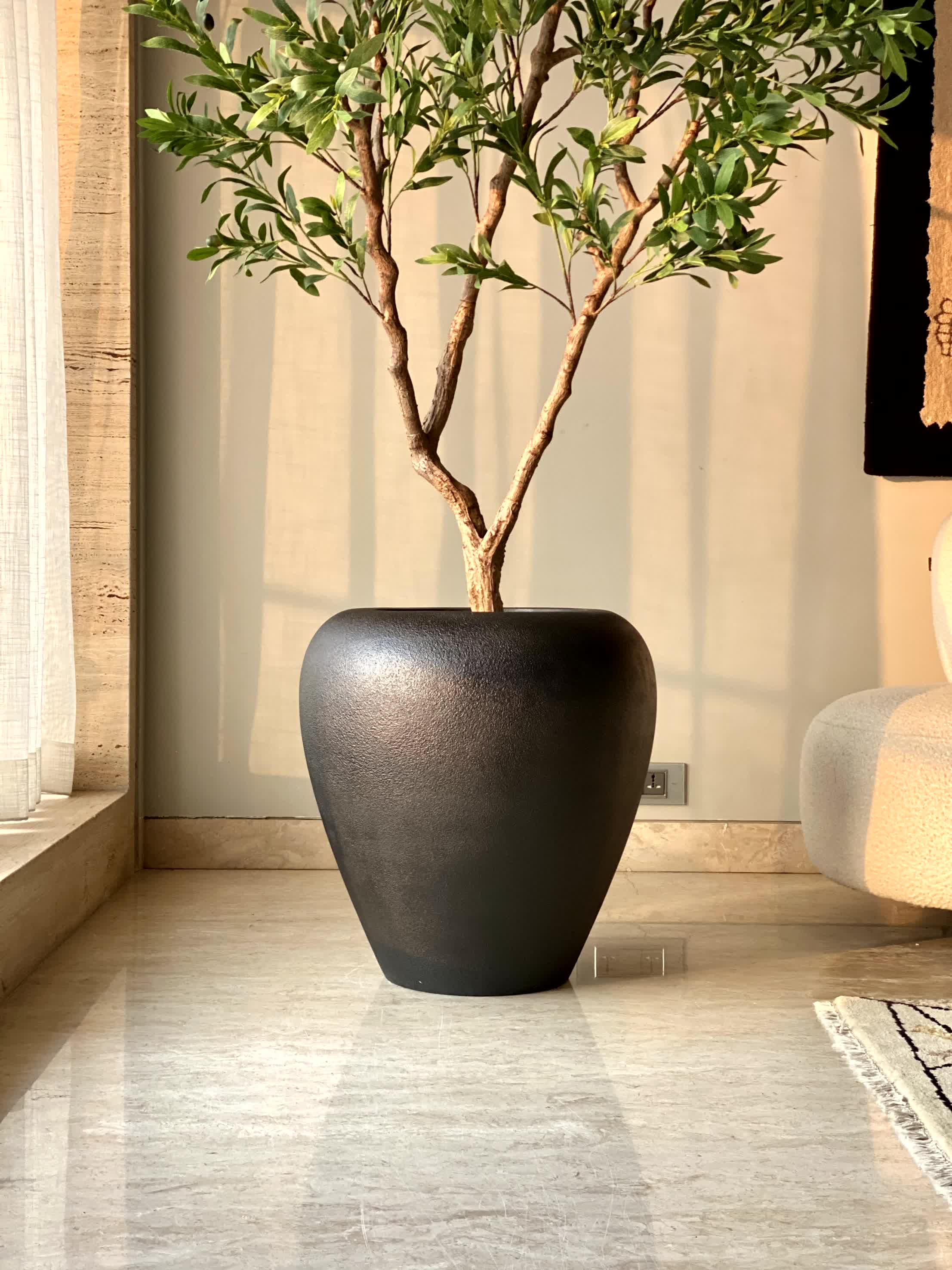 Duch Black Planter - Image 11