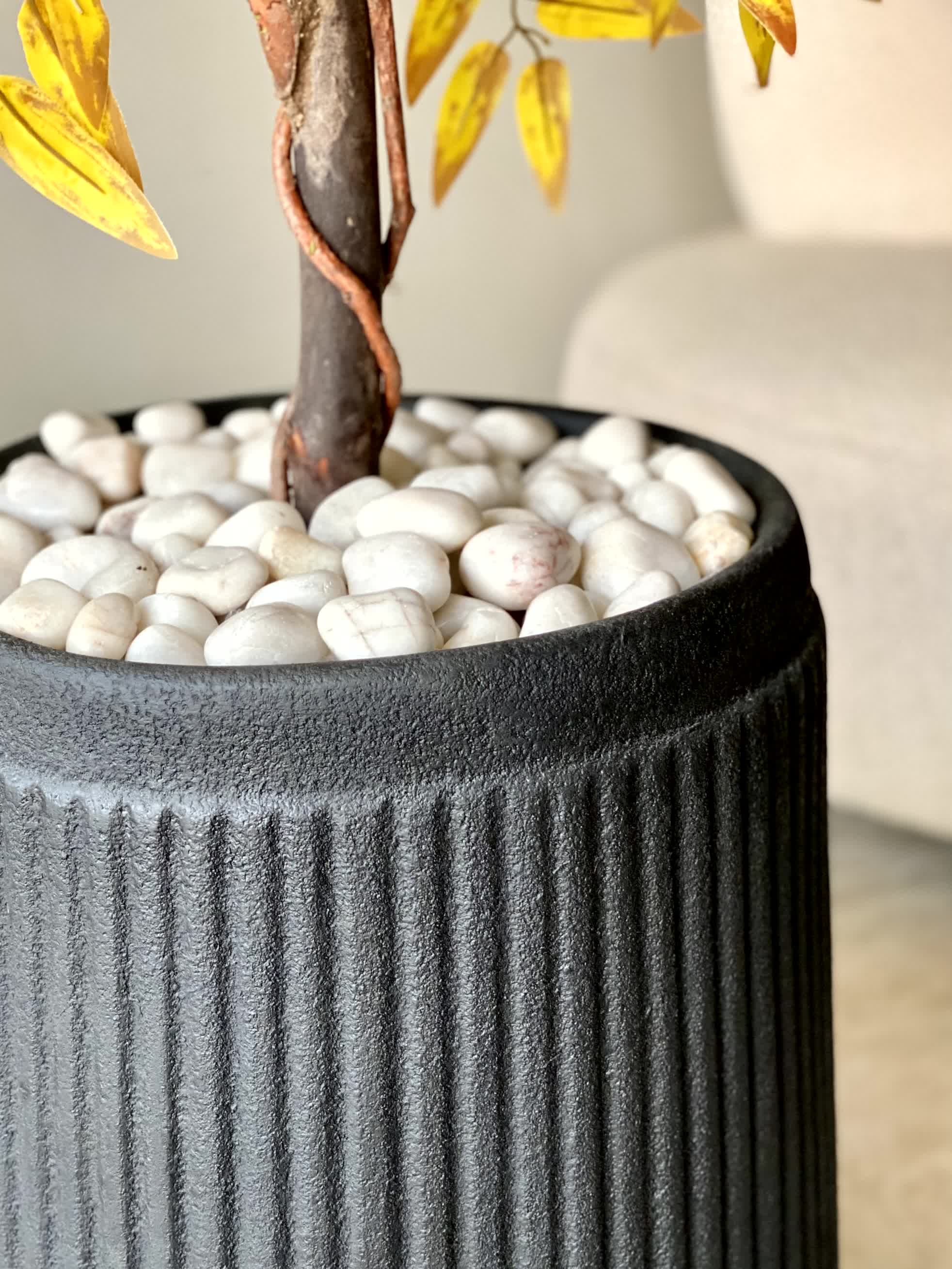 Hanover Black Planter - Image 8