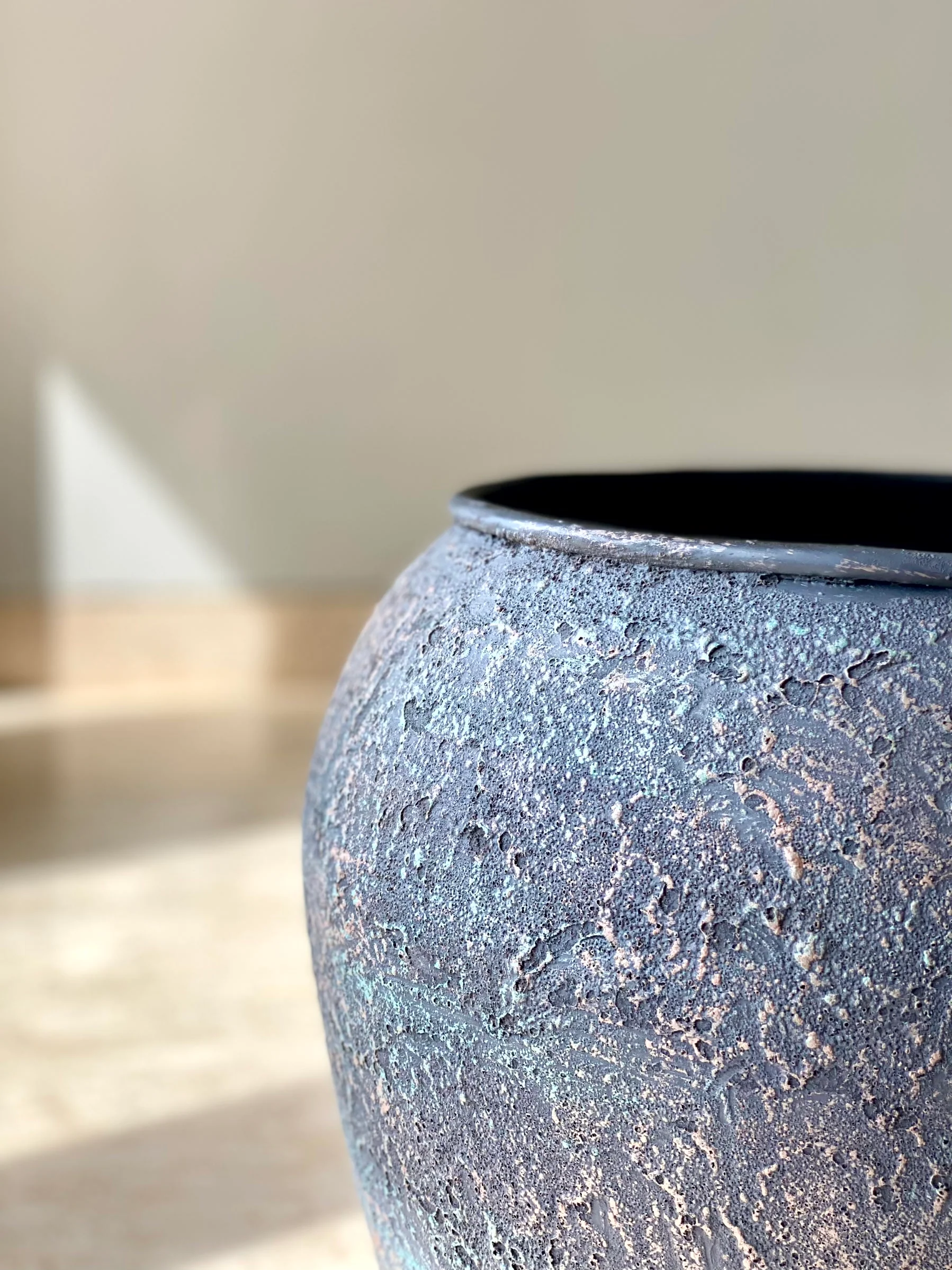 Mesa Planters - Rustic Ash Grey - Image 9