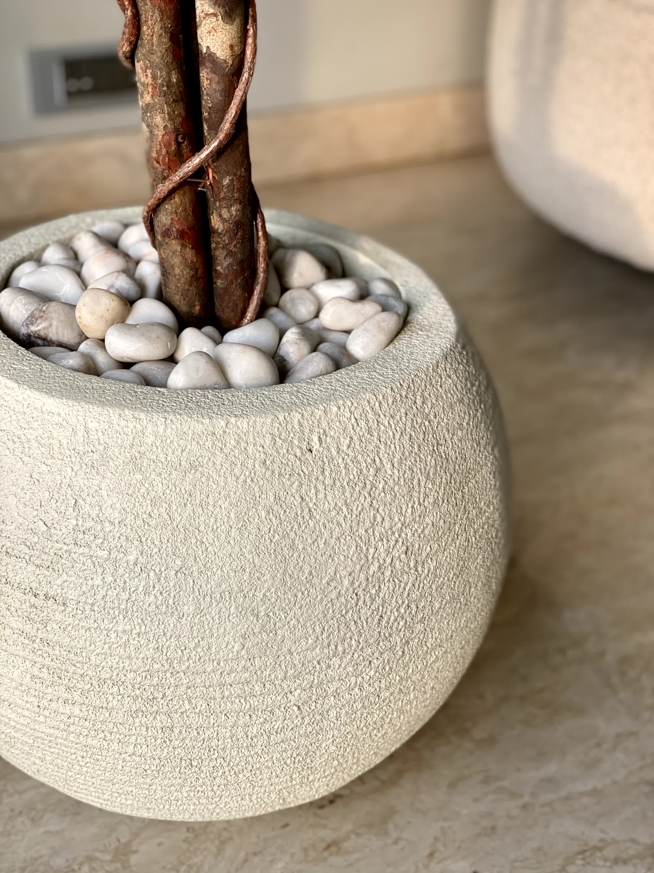 Vienna Ivory Planter - Image 12