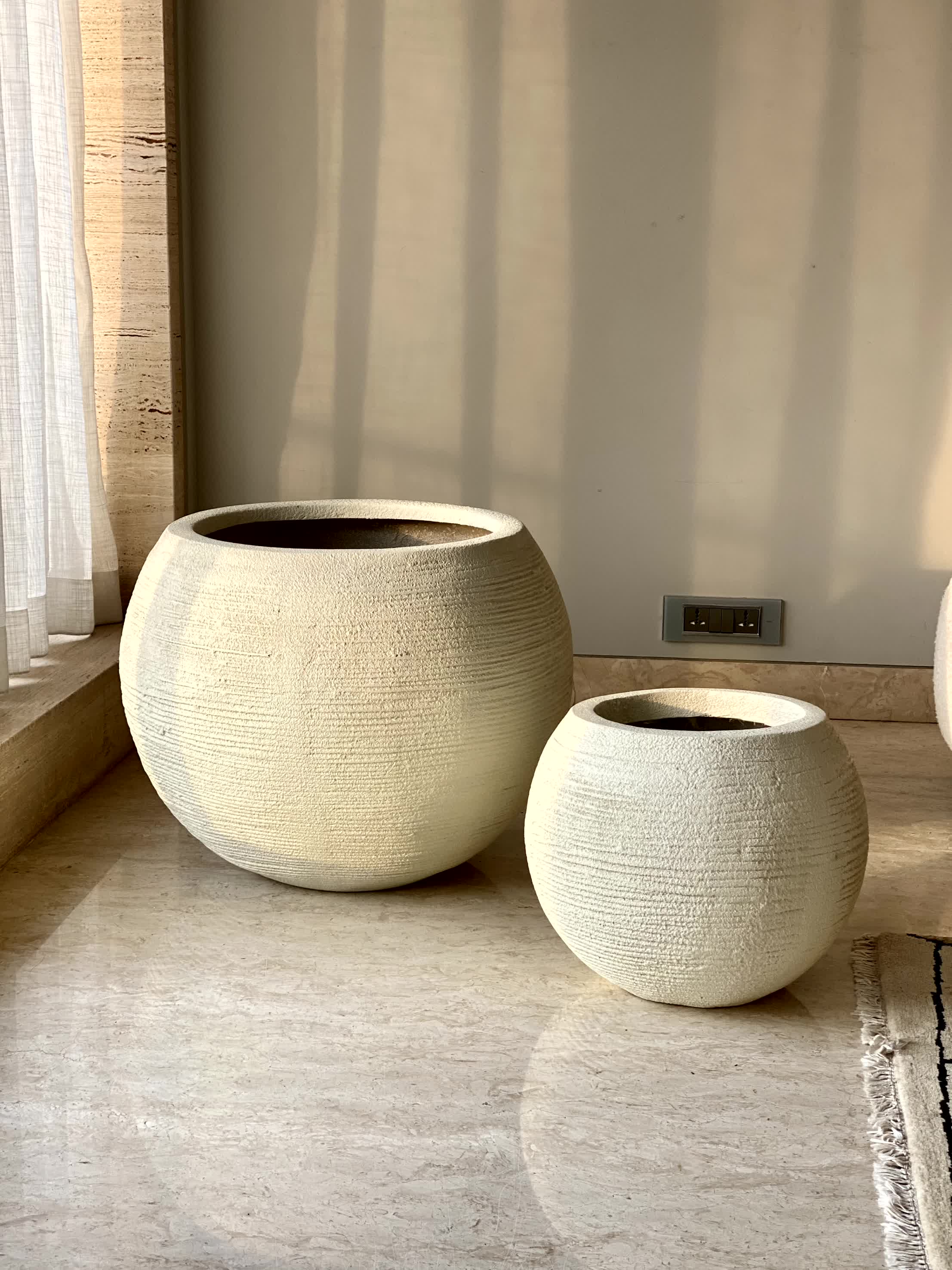 Vienna Ivory Planter - Image 15