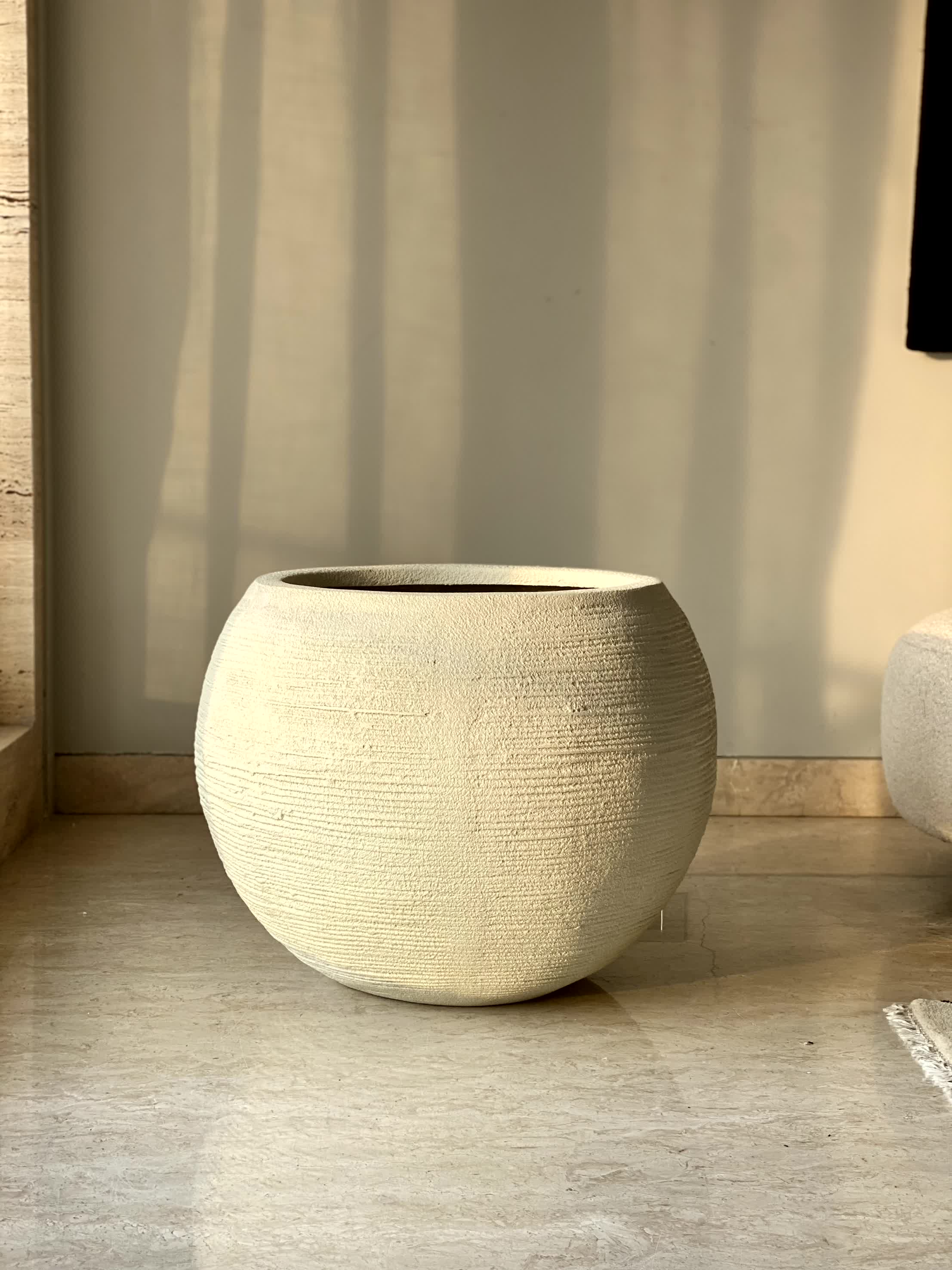 Vienna Ivory Planter - Image 5