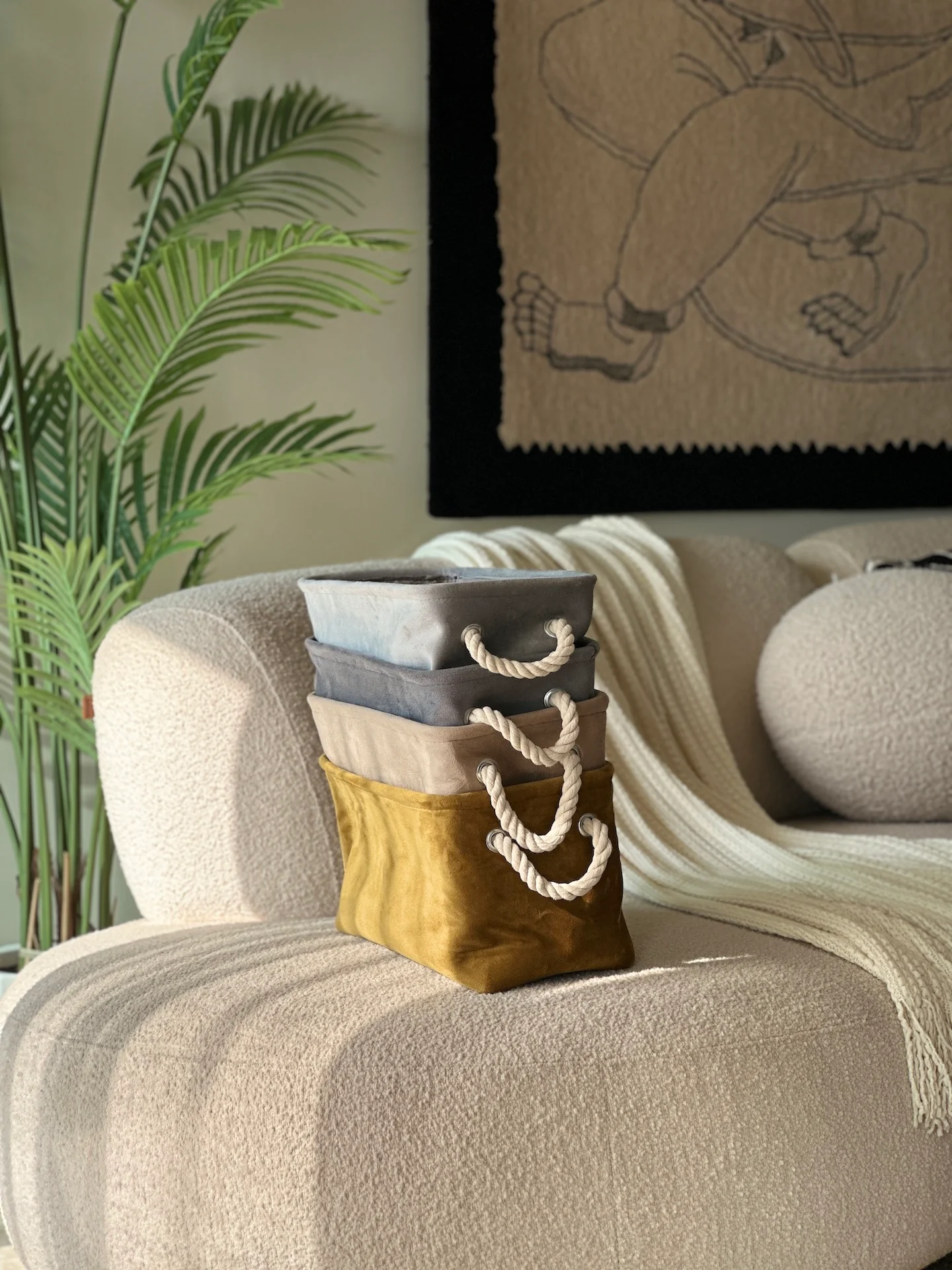 Willow Velvet Basket - Light Grey - Image 5